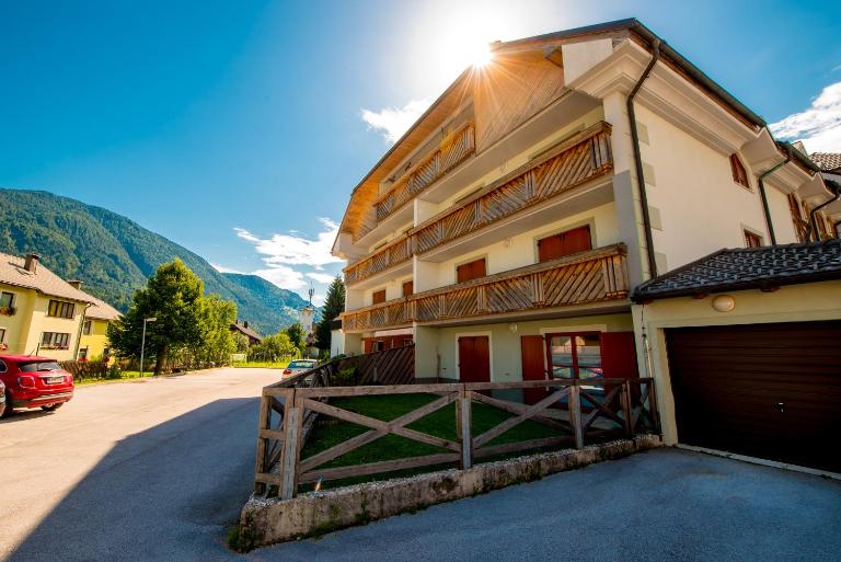 Apartment Tinka Kranjska Gora - Ferienwohnung Kranjska Gora