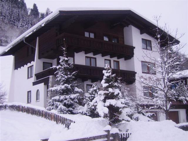 Gästehaus Hochwimmer - B&B Hollersbach im Pinzgau