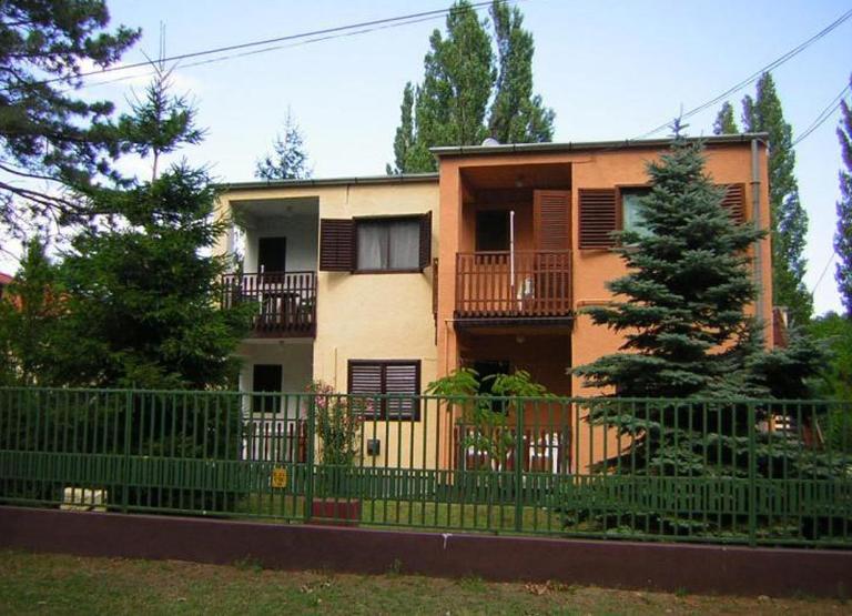 Siófok Aranypart 2 - Chambres d'hôtes Siófok