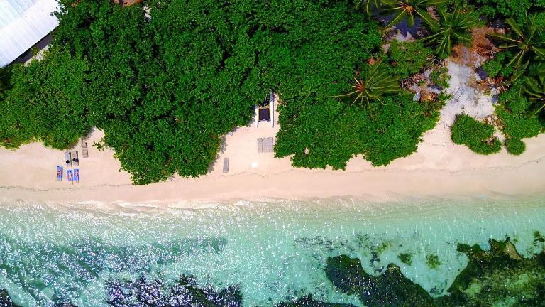 Rasdhoo Island Inn Beachfront - Bed and Breakfast Rasdhoo