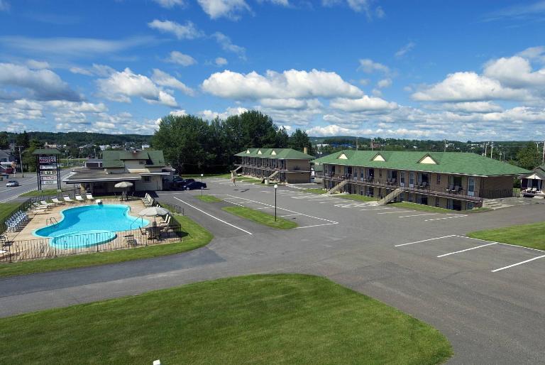 Daigle's Motel - Chambres d'hôtes Saint-Léonard
