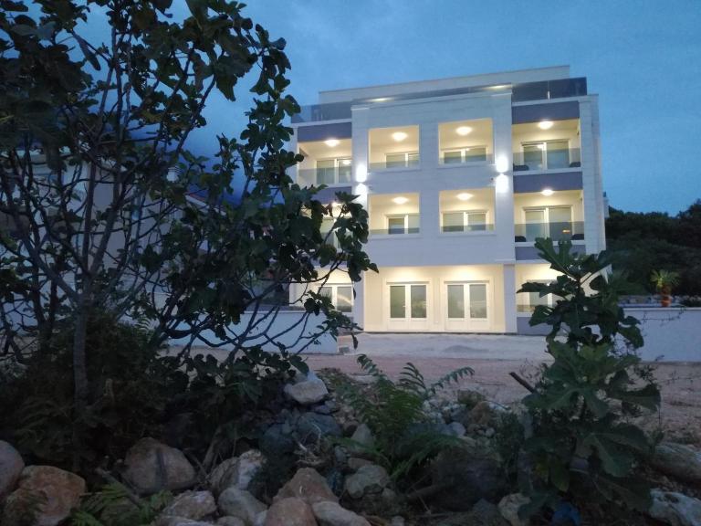 Apartments Villa Hadria - Ferienwohnung Makarska