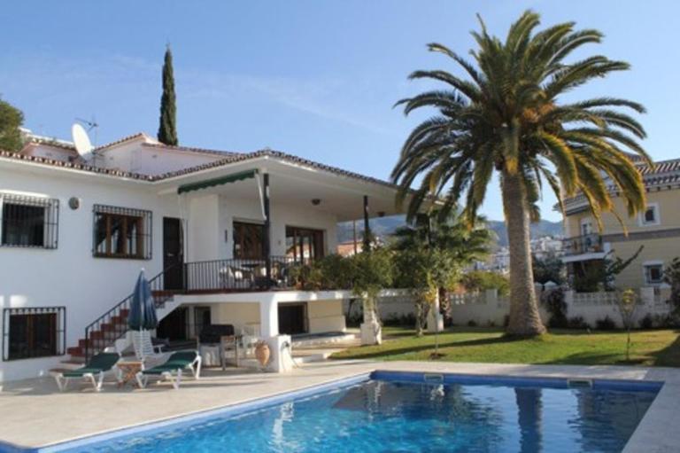 Villa Maria de Waard - Ferienwohnung Nerja