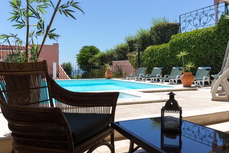 Apartamento com Piscina - Chambres d'hôtes Cruz Quebrada