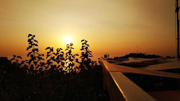 Plagia's Sunset Apartments - Chambres d'hôtes Exánthia