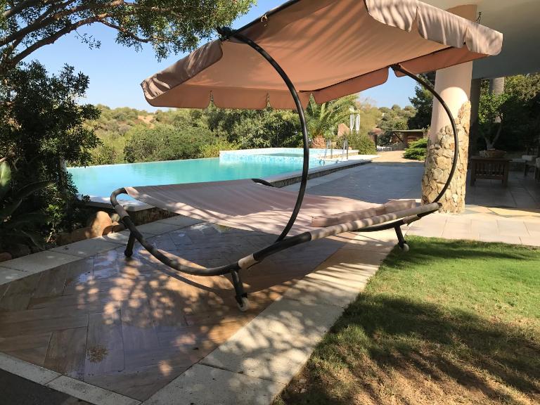 Art Villa Orchidee Piscina con Vista Mare - Sardegna - B&B Capitana