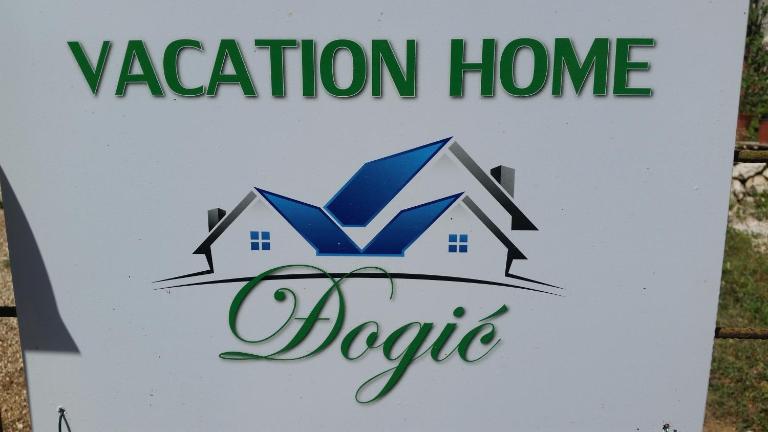 Vacation home Djogic - Ferienwohnung Ilidža