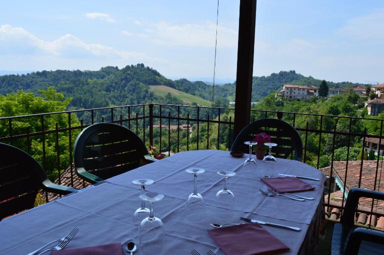 Di Vin Roero - B&B Vezza d'Alba