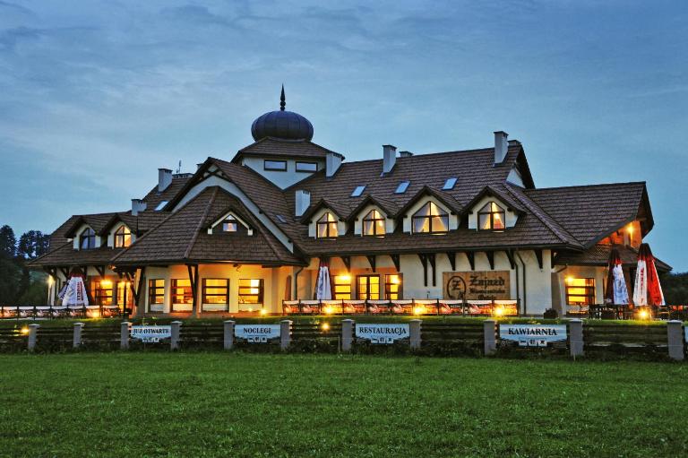 Zajazd Bieszczadzka Ostoja - B&B Ustrzyki Dolne