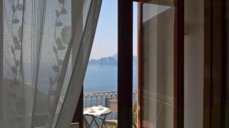 Acquamarina Accommodation - B&B Massa Lubrense