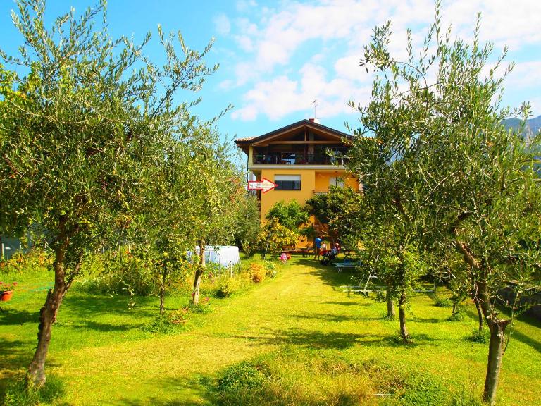 Appartamento Mandelli - Ferienwohnung Nago-Torbole