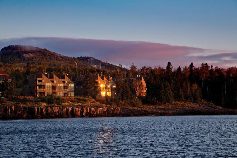 Surfside on Lake Superior - B&B Tofte