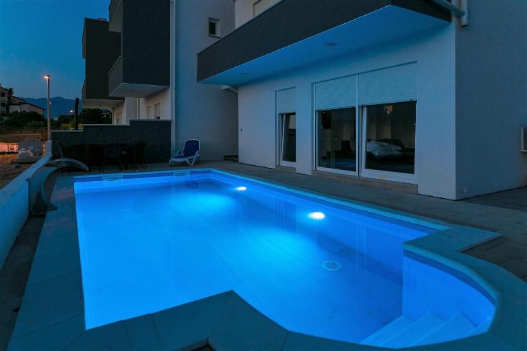 VIP Deluxe Villa JASMINA - B&B Novalja