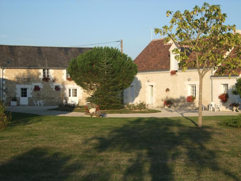 chambres des rosiers - B&B Sennevières
