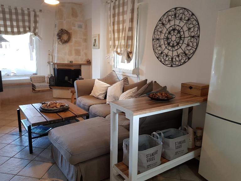 Cozy Cliff House - B&B Nea Potidaia