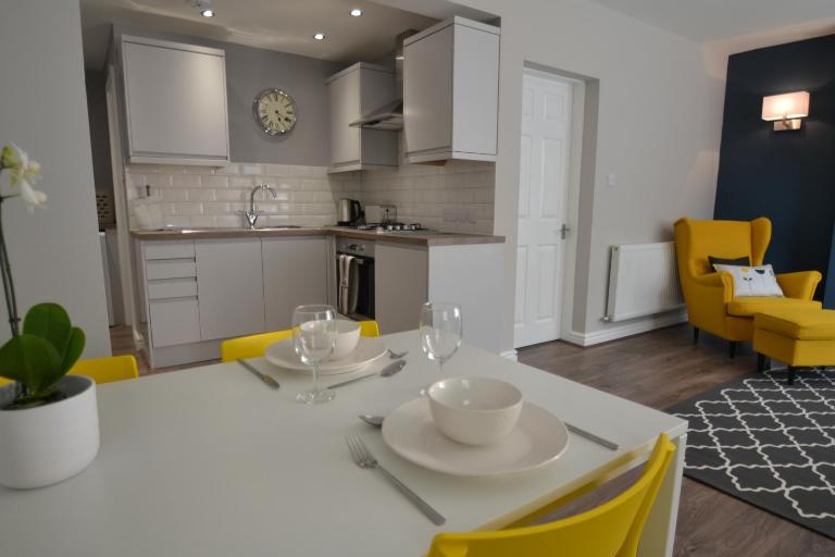 Charming 1 bed riverside apartment - B&B Chester
