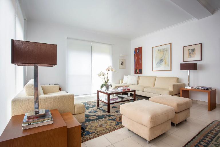 43 House Azores - Bed and Breakfast Ponta Delgada