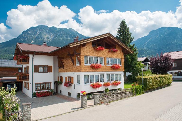 Landhaus Mayer - Ferienwohnung Oberstdorf