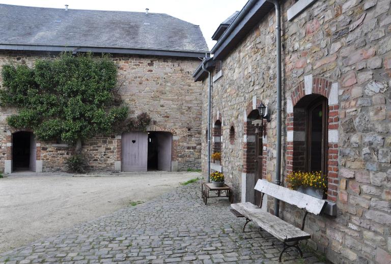 Gîte Ferme d'Ortie - B&B Sainte-Ode