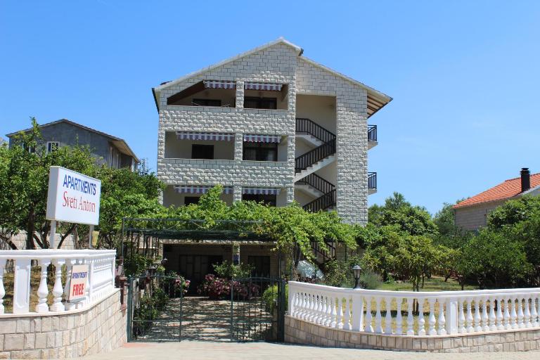 Apartments Sveti Anton - Chambres d'hôtes Orebić