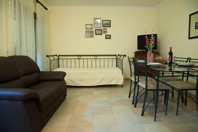 Our Little House - B&B Vila Real de Santo António