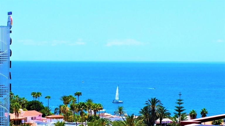 Playa de Las Americas Ocean Views - B&B Playa de las Américas