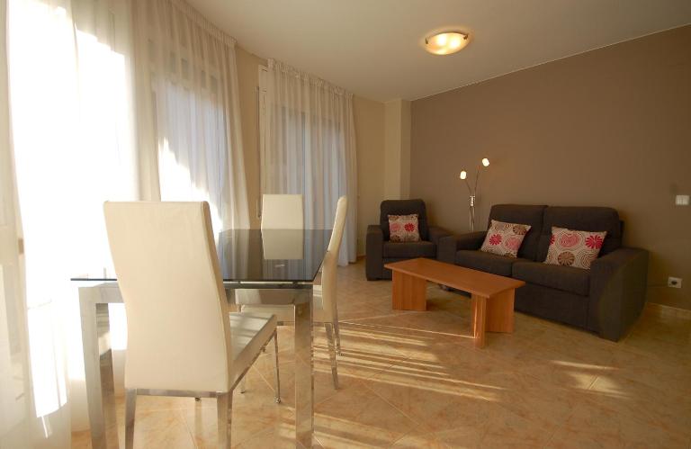 Lets Holidays Centric Apartment in Tossa de Mar - B&B Tossa de Mar