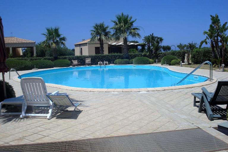 Casa Vacanze Libeccio - Villetta con giardino e piscina condominiale - B&B Custonaci