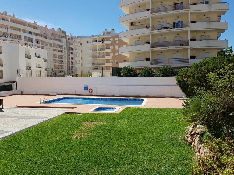 Mónaco Apartment - B&B Armação de Pêra