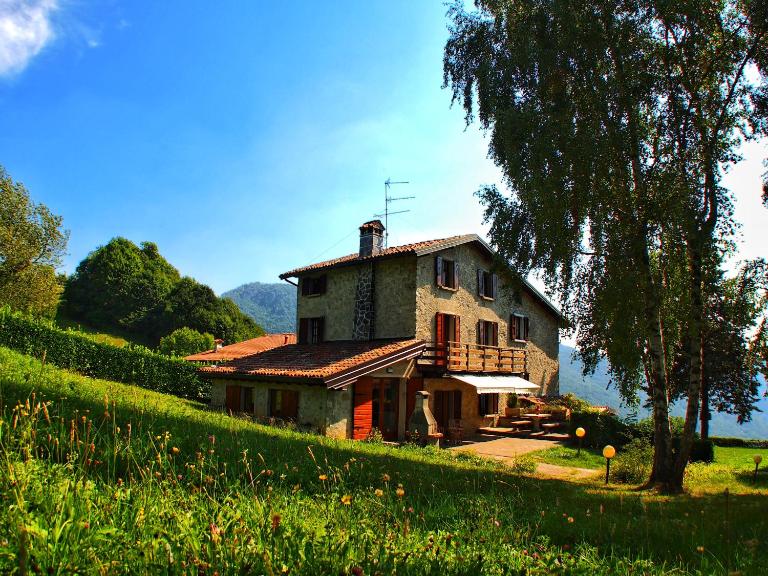 Casa Vacanza Pratolungo - B&B Zogno