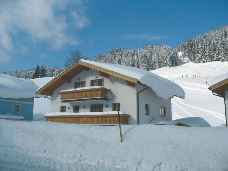 Haus Lowe - Bed and Breakfast Filzmoos