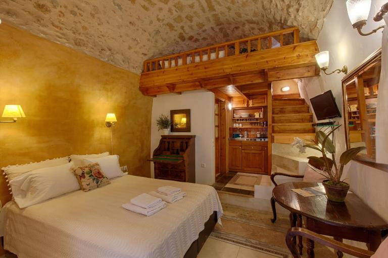 Dorovinis Monemvasia Castlehouses - B&B Malvasia