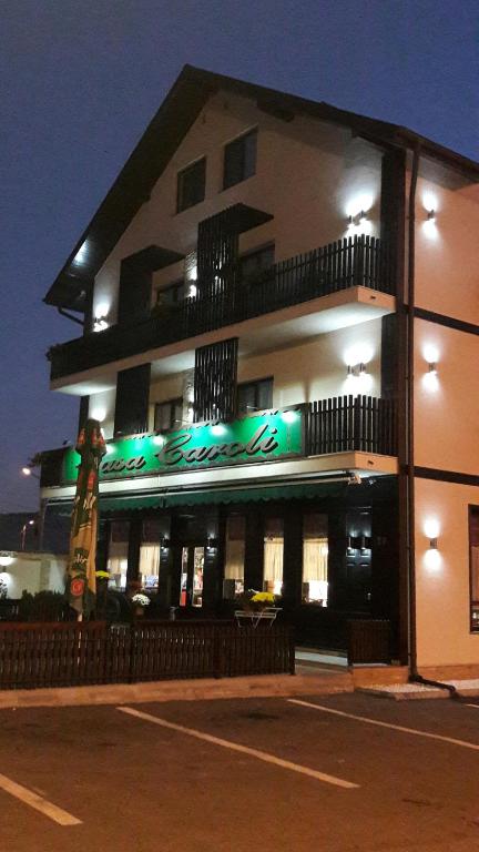 Casa Caroli - Ferienwohnung Târgu Jiu