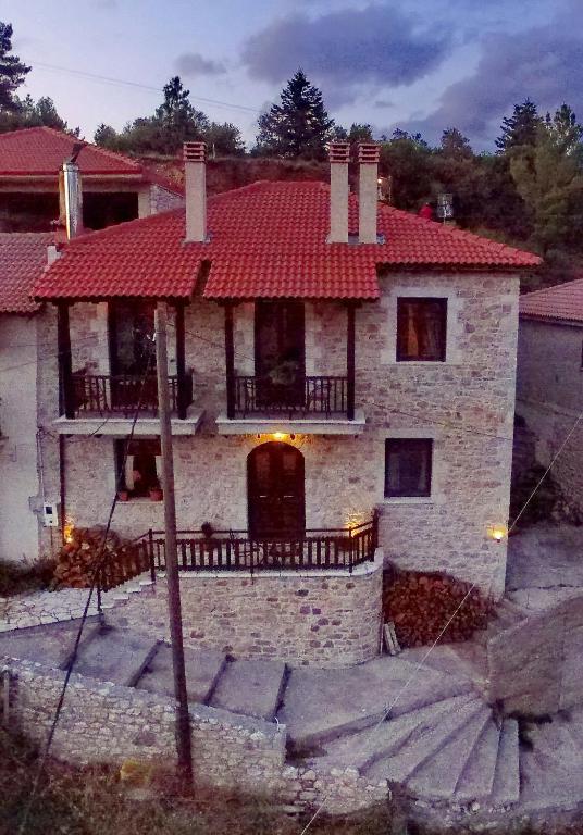 Thea Valtessinikou - B&B Valtesiníko