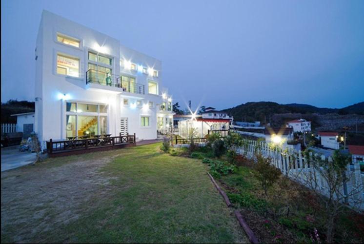 Sunmoon Pension - B&B Yeosu