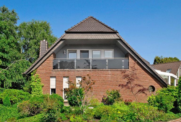Ferienwohnungen Haus Sternenlicht - Bed and Breakfast Esens