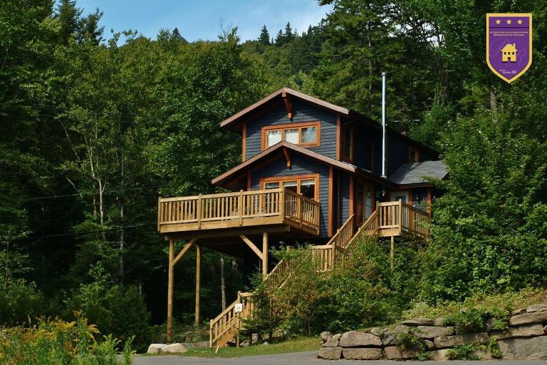 Chalets Alpins- 19 Chemin Alpin - B&B Stoneham