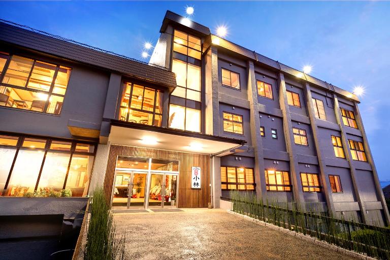 Yumoto Kobayashi - B&B Kurume