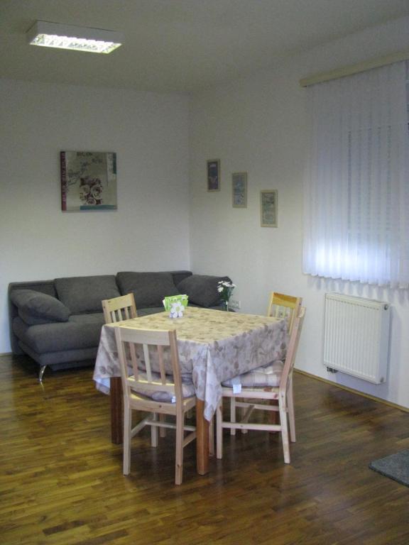 Hiša marjetica - Chambres d'hôtes Maribor