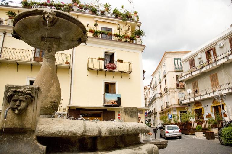 B&B La Piazzetta - B&B Paola