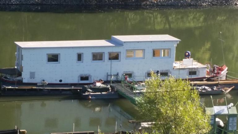 Sportboot Lorenzo - B&B Bornheim