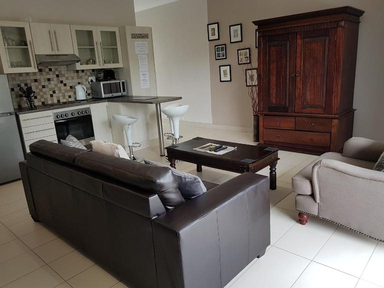 Rieks van der Walt Self-Catering Apartment - B&B Windhoek
