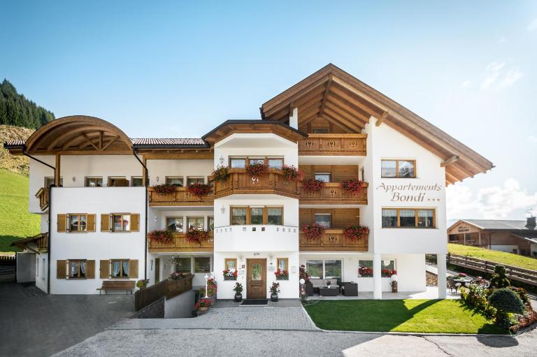 Residence Bondì - Bed and Breakfast Colfosco