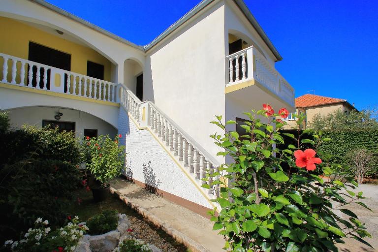 Apartment Zora - B&B Zadar
