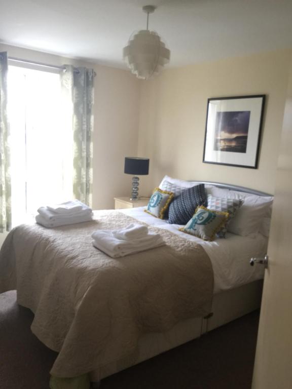 Sky Night Serviced Apartments - Ferienwohnung Cardiff