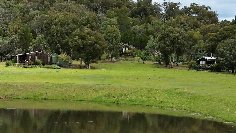 Wisteria Cottage - Bed and Breakfast Wyberba