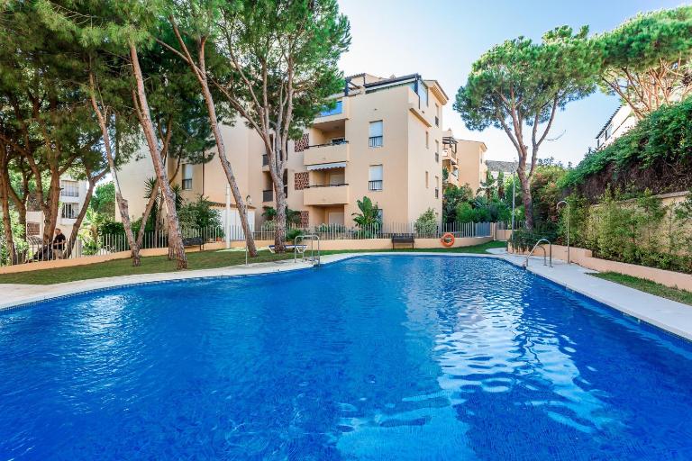 Elviria beach front apartment - Ferienwohnung Marbella