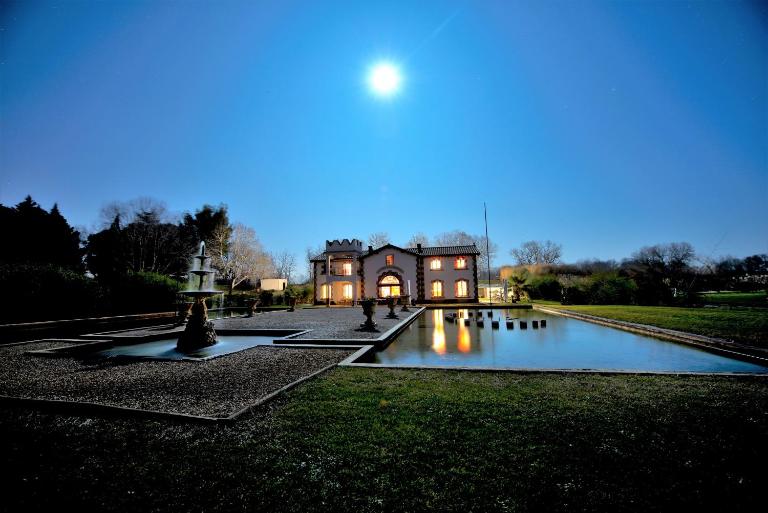 Pumperhouse Arles Camargue - B&B Saint-Gilles
