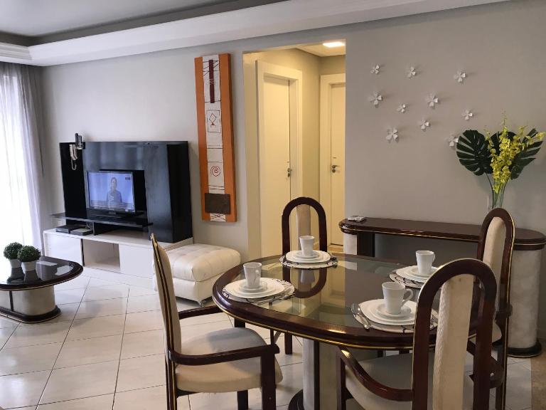 Apartamento Central 2 Quartos - B&B Balneário Camboriú