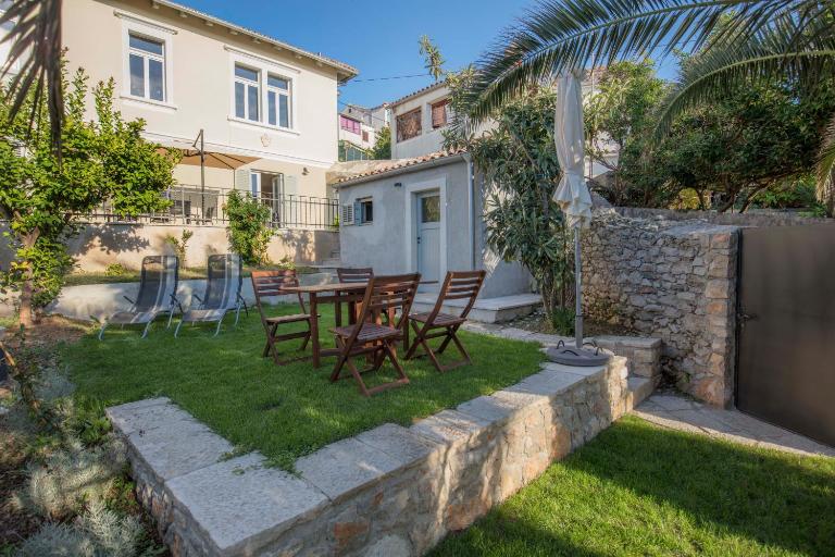 Apartments Villa Adrienne - B&B Mali Lošinj